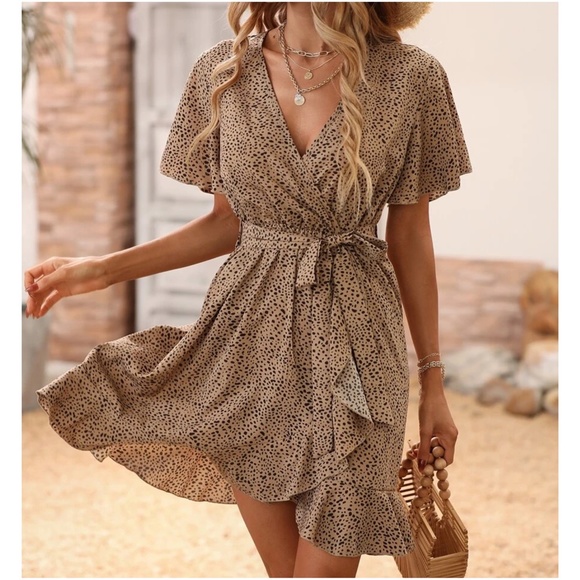 Lapel Neck Butterfly Sleeve Belted Wrap Dress